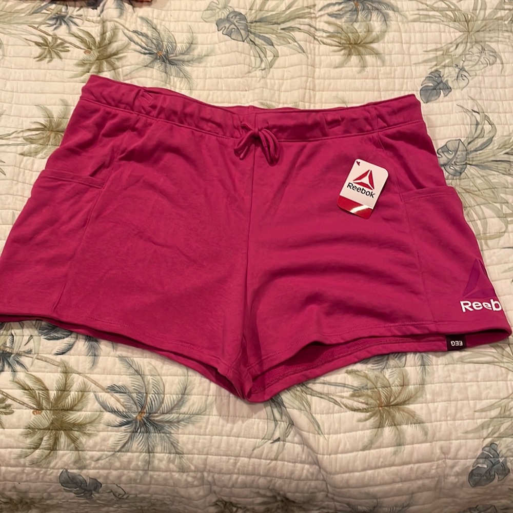 2/$20 NWT Reebok Relaxed Short w/pockets